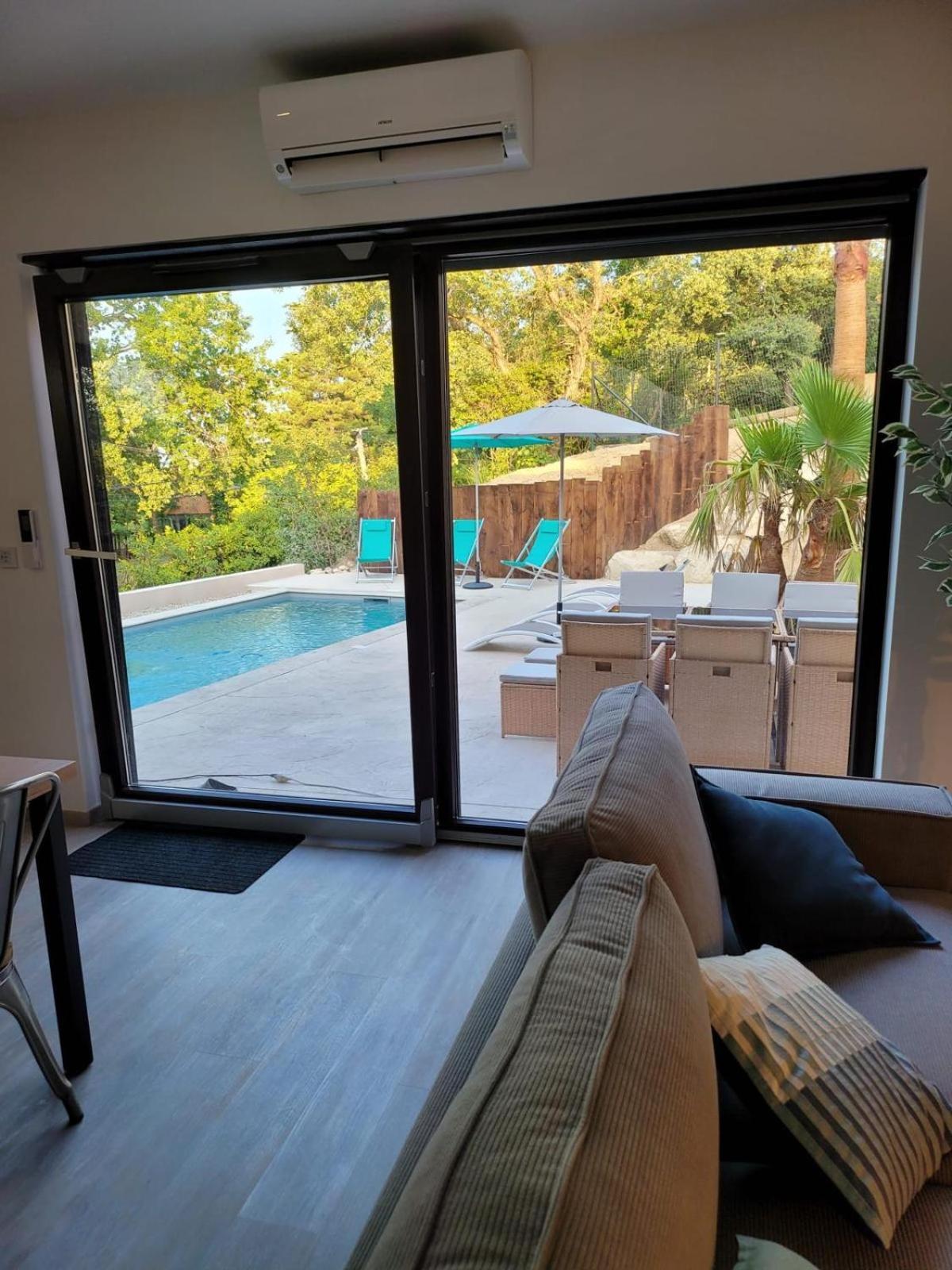 Villa Les Roches Du Montelit *